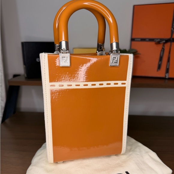 Fendi Sunshine Shopper Tote - Canvas and Leather - W/ Dustbag - Picture 4 of 17